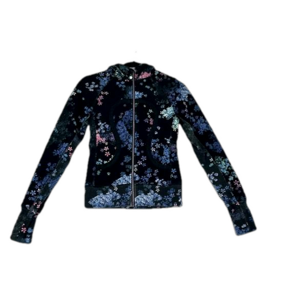 Lululemon Scuba Hoodie in Petal Pop Multi - Picture 2 of 13